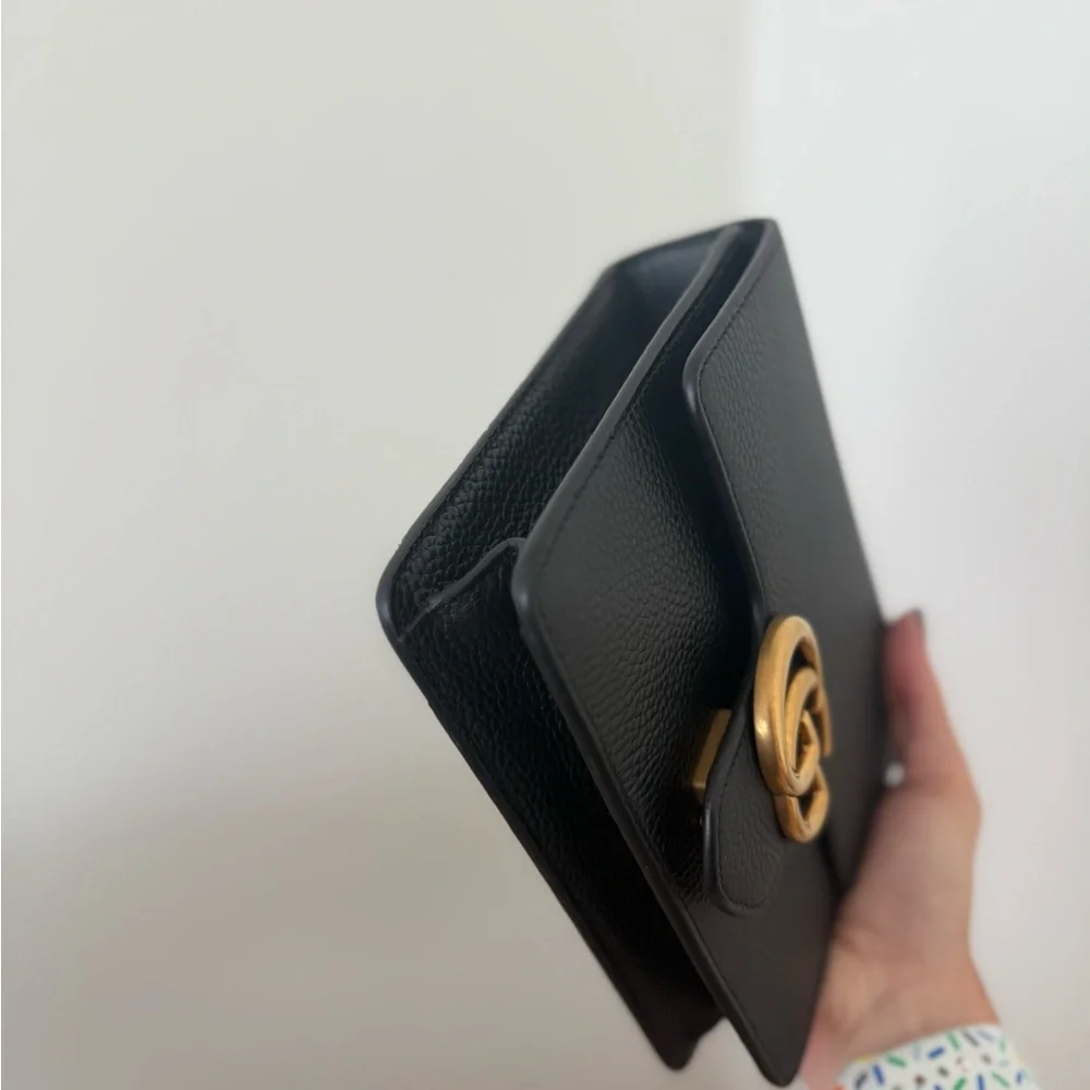 Gucci Small GG Marmont Crossbody Chain Bag - Picture 3 of 12